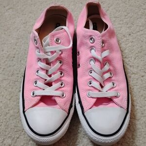 Converse Pink Canvas Low-Top Sneakers - Classic Lace-Up - Sz 5 Men's / 7 Wo's